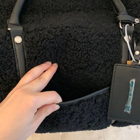 Steve Madden Black Sherpa Duffle Travel Bag - Picture 13 of 17